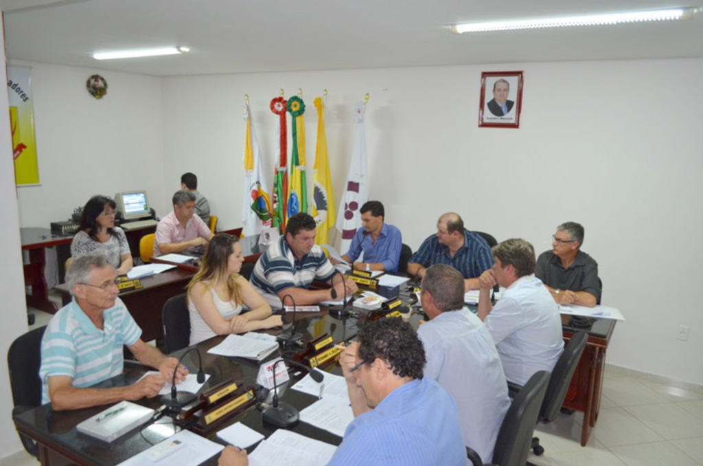Legislativo ourense votou três importantes projetos na sessão desta segunda