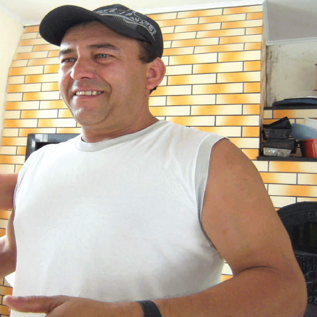 O triste adeus a Adão Theodoro: sexta-feira, 07 de Novembro, aos 49 anos de idade