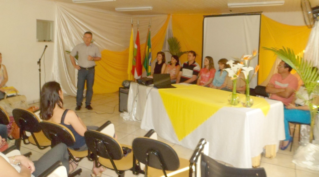Secretaria de Educação de Ouro realiza seminário de Socialização e Experiências