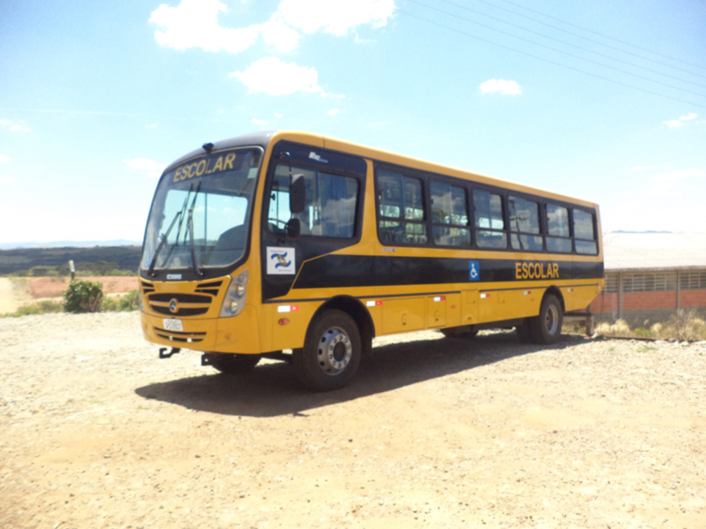 Campos Novos recebe mais um ônibus para o transporte escolar.