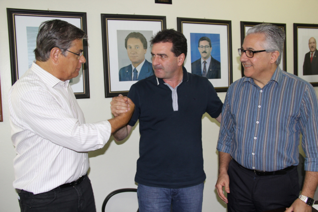 PMDB avalia resultados e destaca importância da sigla no processo eleitoral