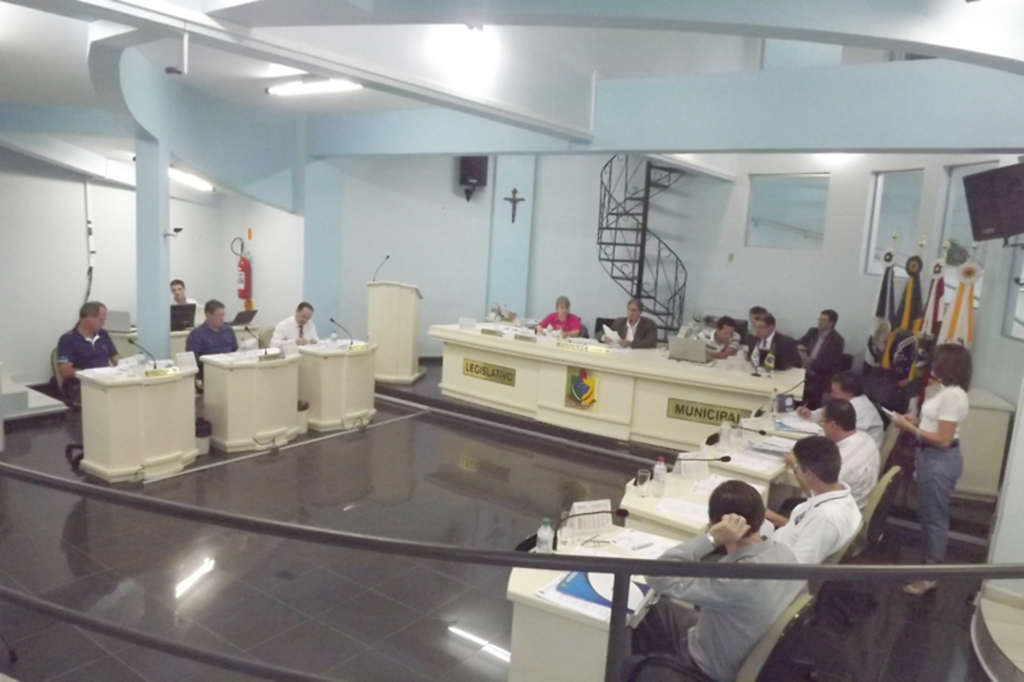 ESTADO DE SANTA CATARINA ? MUNICÍPIO DE CAPINZAL CÂMARA MUNICIPAL DE VEREADORES