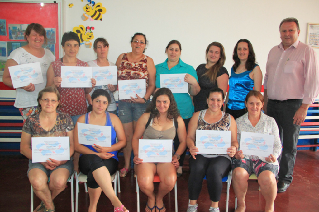 Curso capacita merendeiras escolares em Piratuba