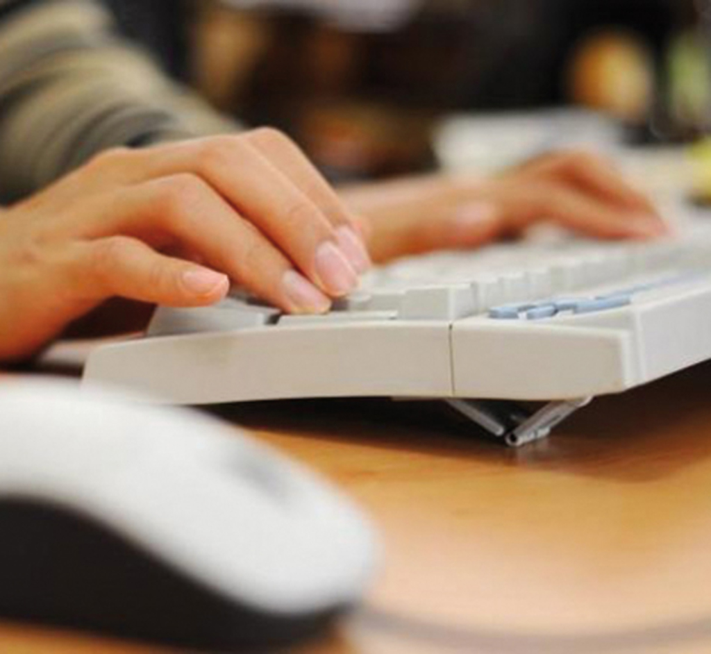 Prefeitura de Herval d? Oeste realiza chamada pública para professor de informática