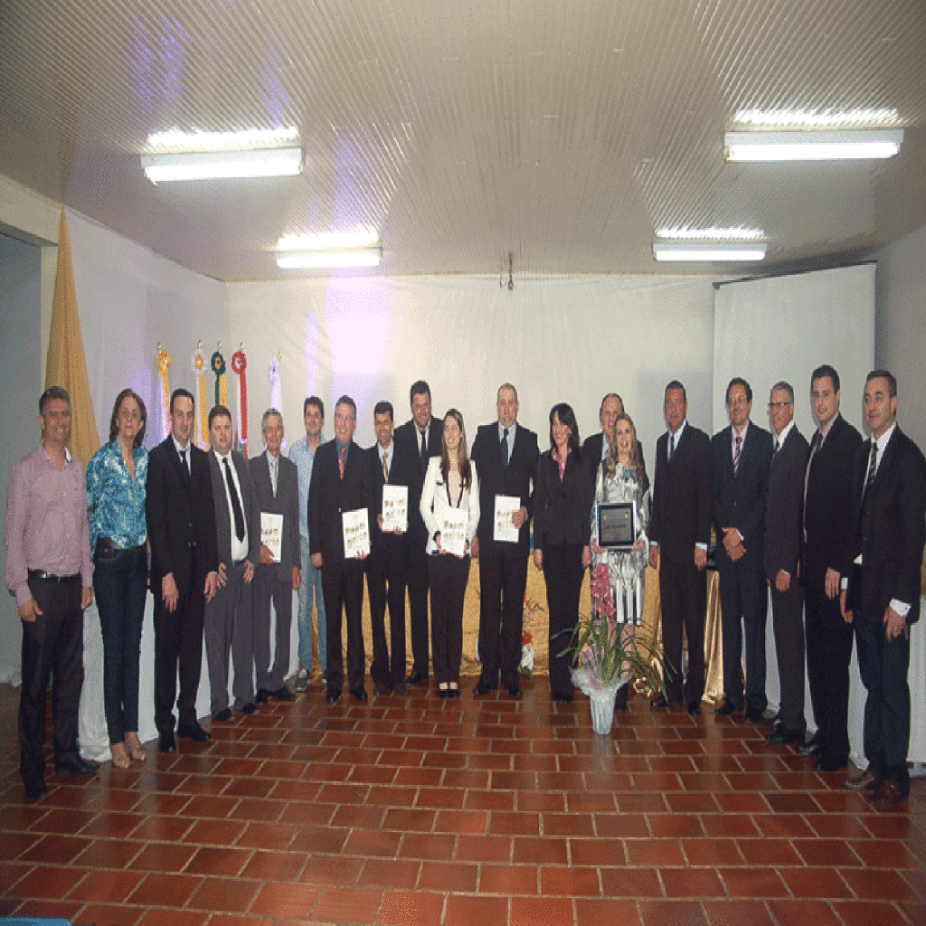 Sessão solene em homenagem a escritora Maria Helena Bazzo