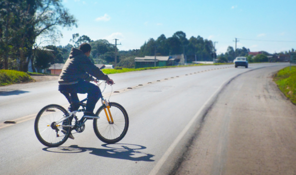 Estudante da Unoesc propõe a construção de passarela subterrânea na BR 153 em Irani