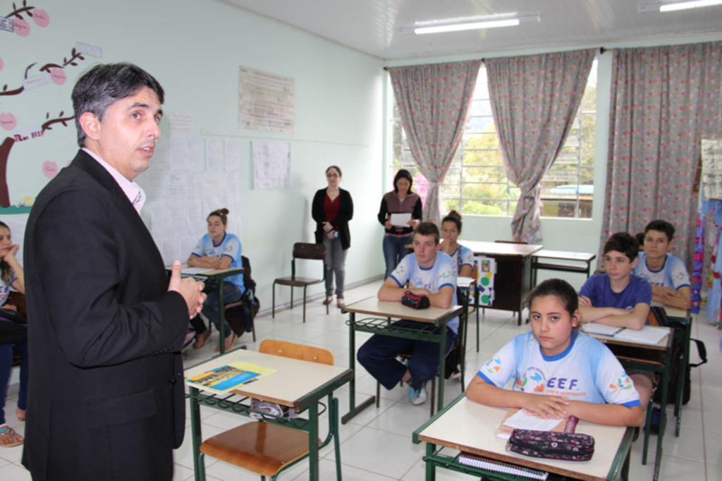Reta final do roteiro de visitas nas escolas