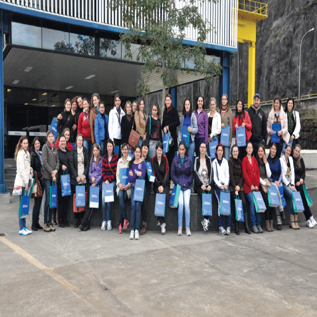 Professores de Piratuba visitam a Usina Machadinho