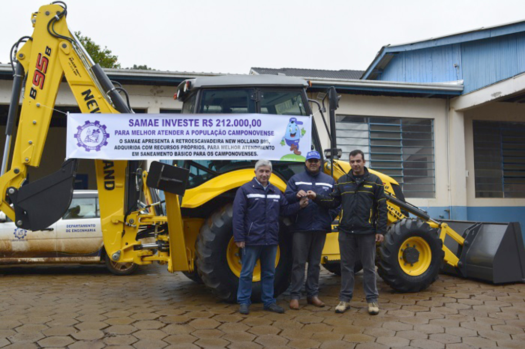 SAMAE adquire retroescavadeira