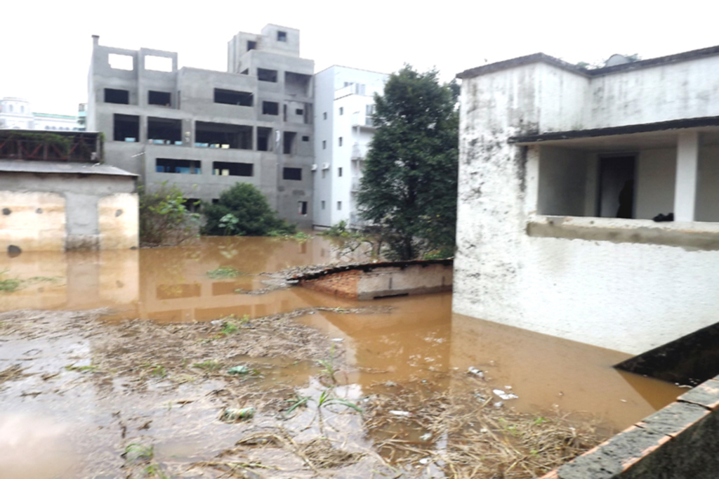 A cheia dos rios Capinzal e do Peixe assusta capinzalenses
