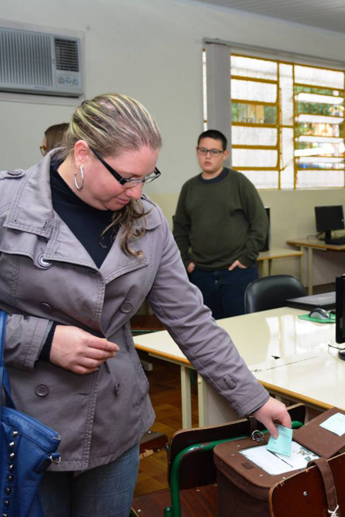 Escolas Vidal Ramos e Deodoro têm os primeiros diretores eleitos