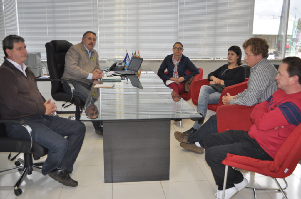 Técnicos da Fundema de Caçador visitam Campos Novos