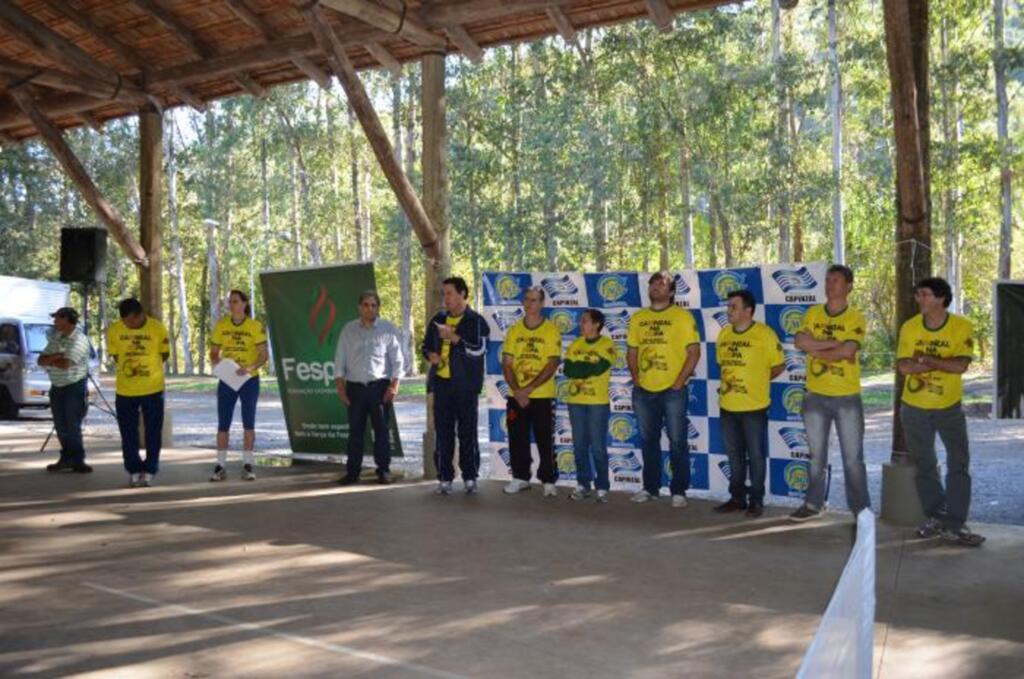 QUADRAS DA ÁREA DE LAZER SÃO REVITALIZADAS