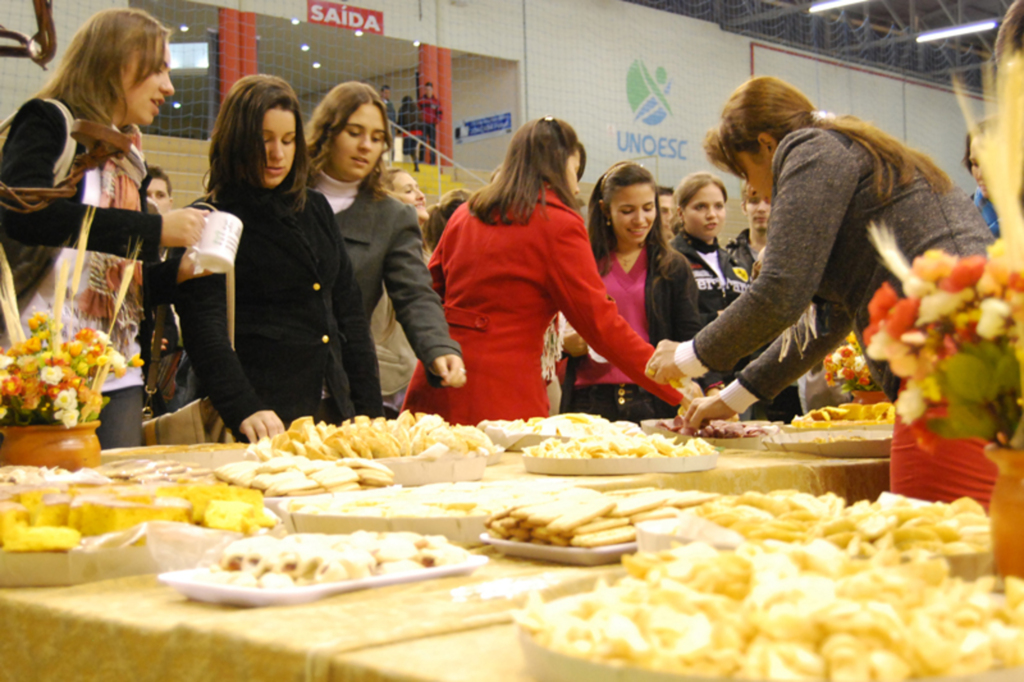 Encontro enfatiza a cultura oestina e o consumo consciente