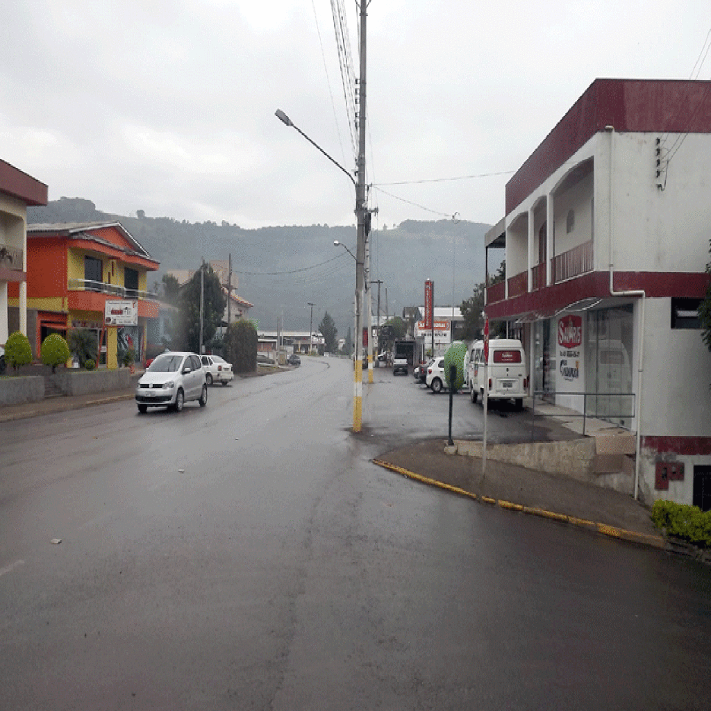 Reabertura do Mercado Savaris, no município de Ouro