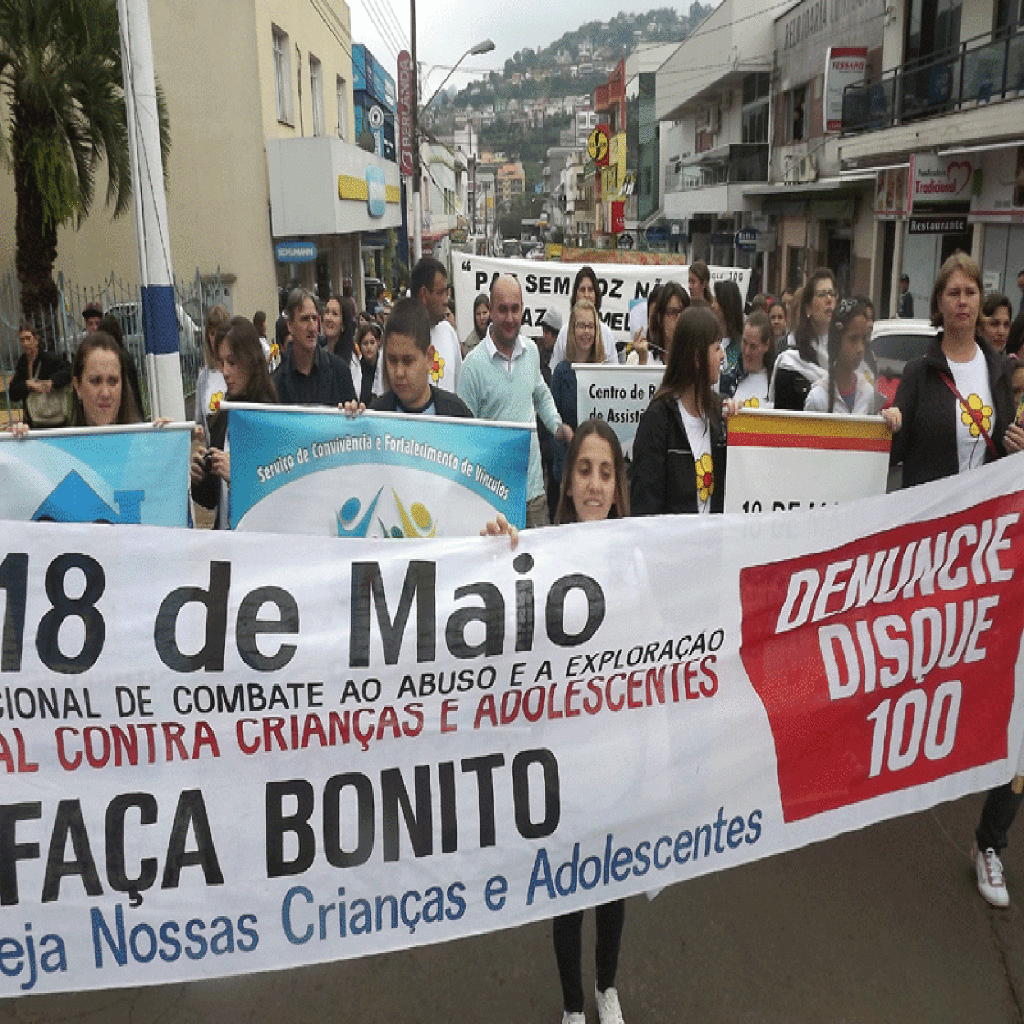 Caminhada marca o Dia Nacional de Combate ao Abuso e Exploração Sexual de Crianças e Adolescentes
