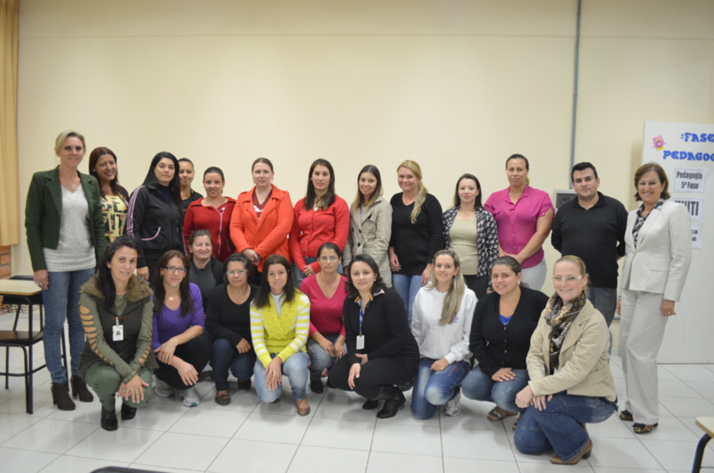 Iniciados os cursos gratuitos de Manicure e Pedicure em Capinzal