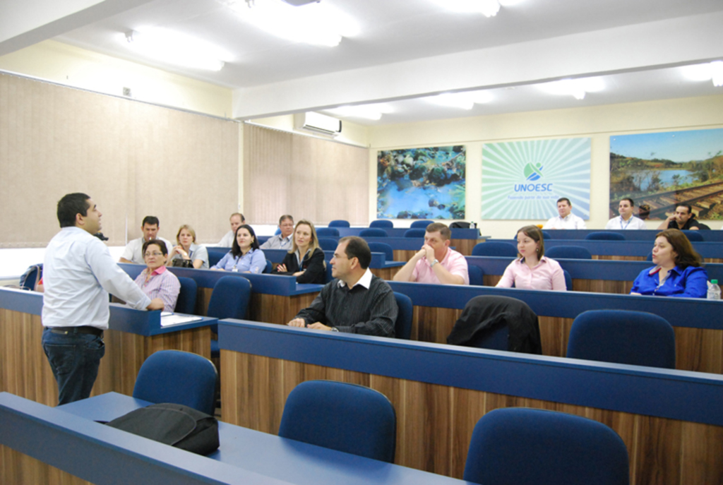 Unoesc Joaçaba inicia curso de extensão in company para a Limger