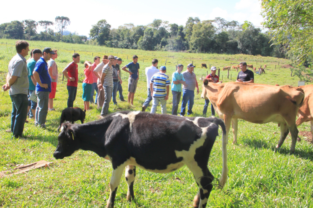 Capacitação de graça para os agricultores de Piratuba
