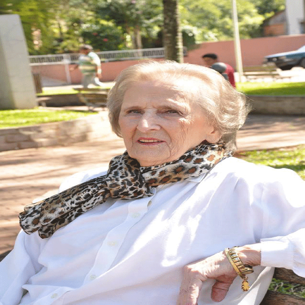 BRUNA CALZA: 92 ANOS DE UMA HISTÓRIA DE AMOR COM A VIDA