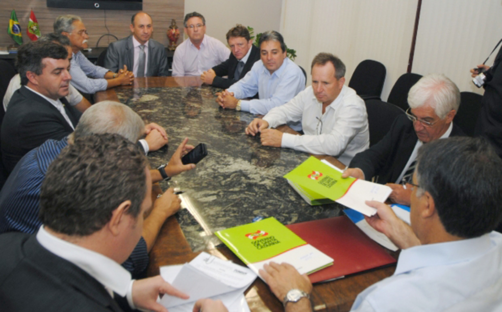 Governador libera recursos do Fundam para Ouro