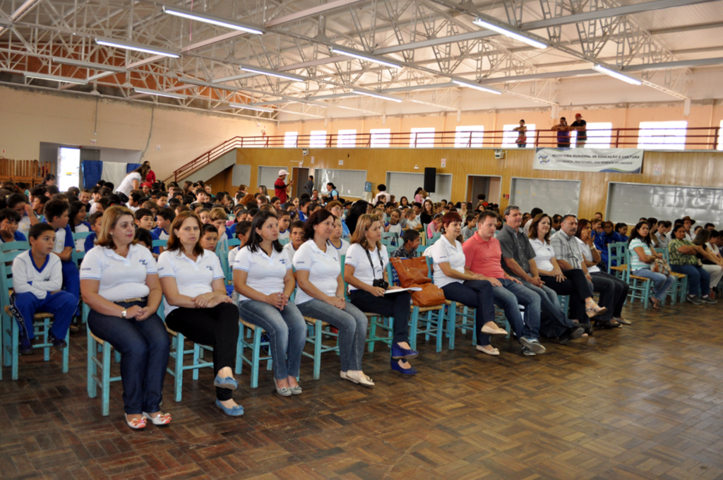 Dia da Escola é comemorado com apresentações culturais e artísticas das escolas municipais