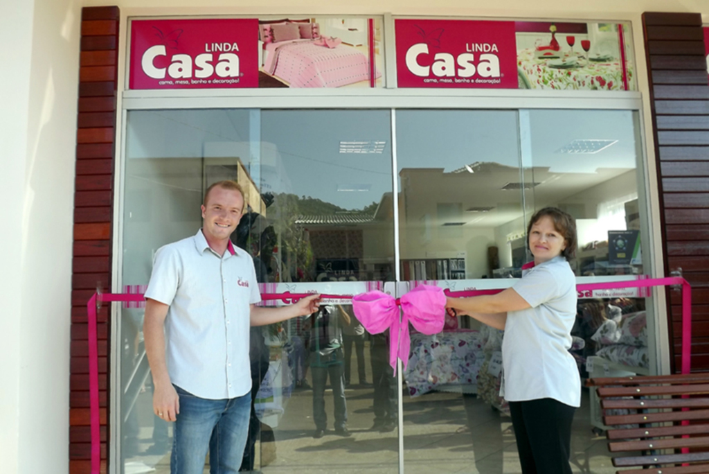 Ato inaugural da Linda Casa, na cidade de Ouro