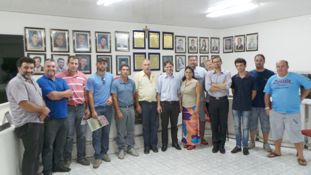 Saretta se reúne com lideranças de Zortéa