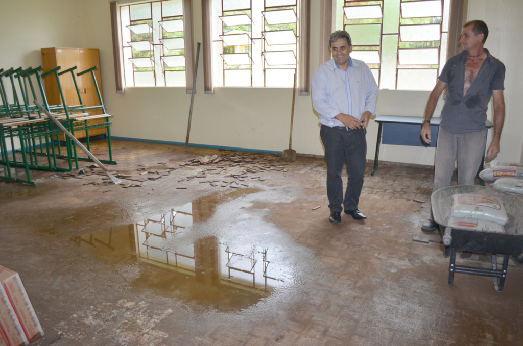 Secretaria de Infraestrutura está com várias frentes de serviço