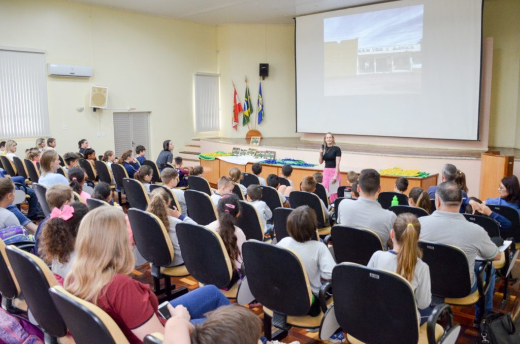 Projeto Reciclagem X Turismo encerra atividades