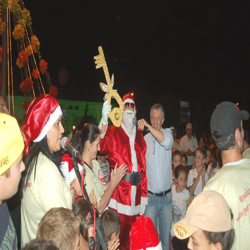 Abertura do ?Natal Renascer das Luzes?, na cidade de Zortéa, reúne grande público
