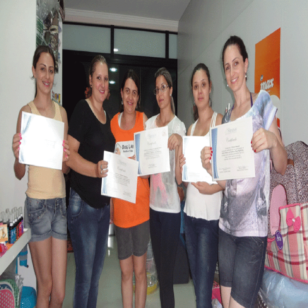 Curso depilação, banho e tosa higiênica é com a Renova