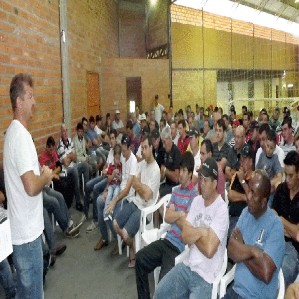 Assotrac trabalha no cumprimento da Lei do Motorista