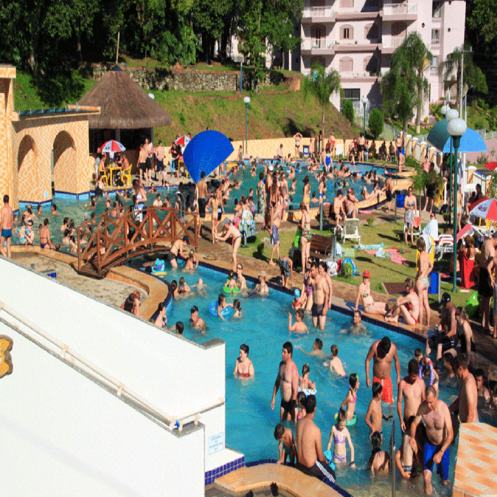 Piratuba registra grande movimentação de turistas no feriado