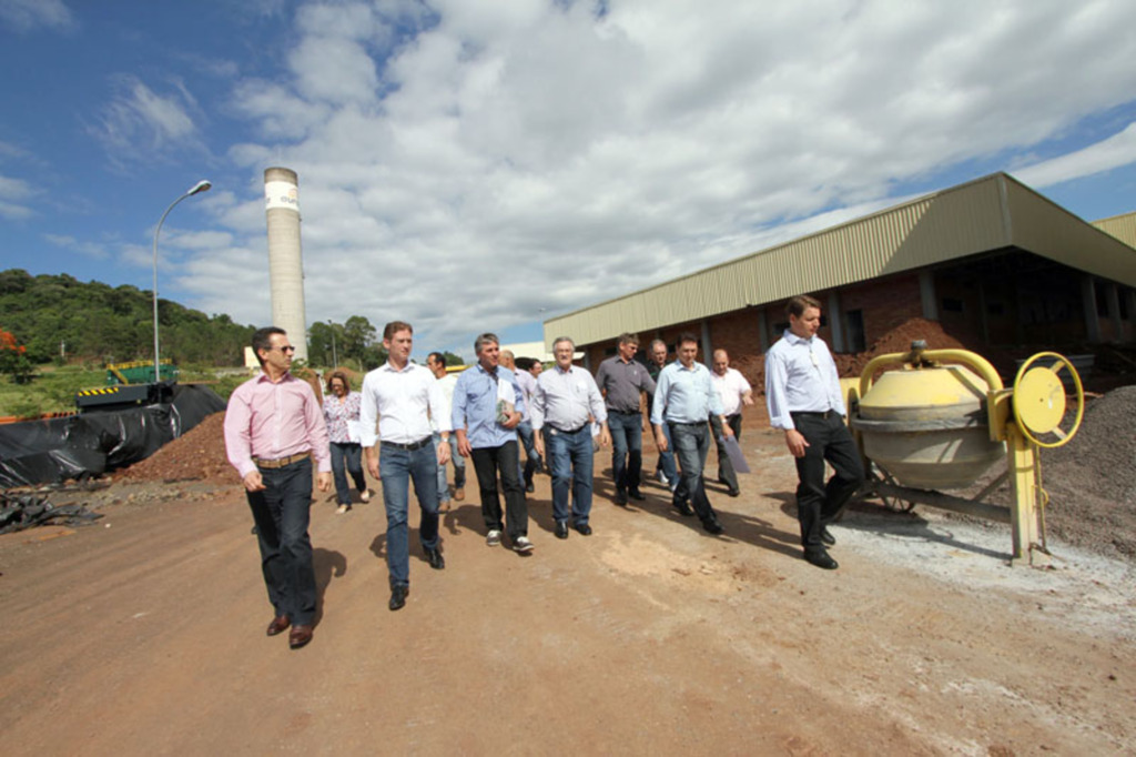 Marcos Weiss visita instalações da Coopercentral Aurora de Joaçaba