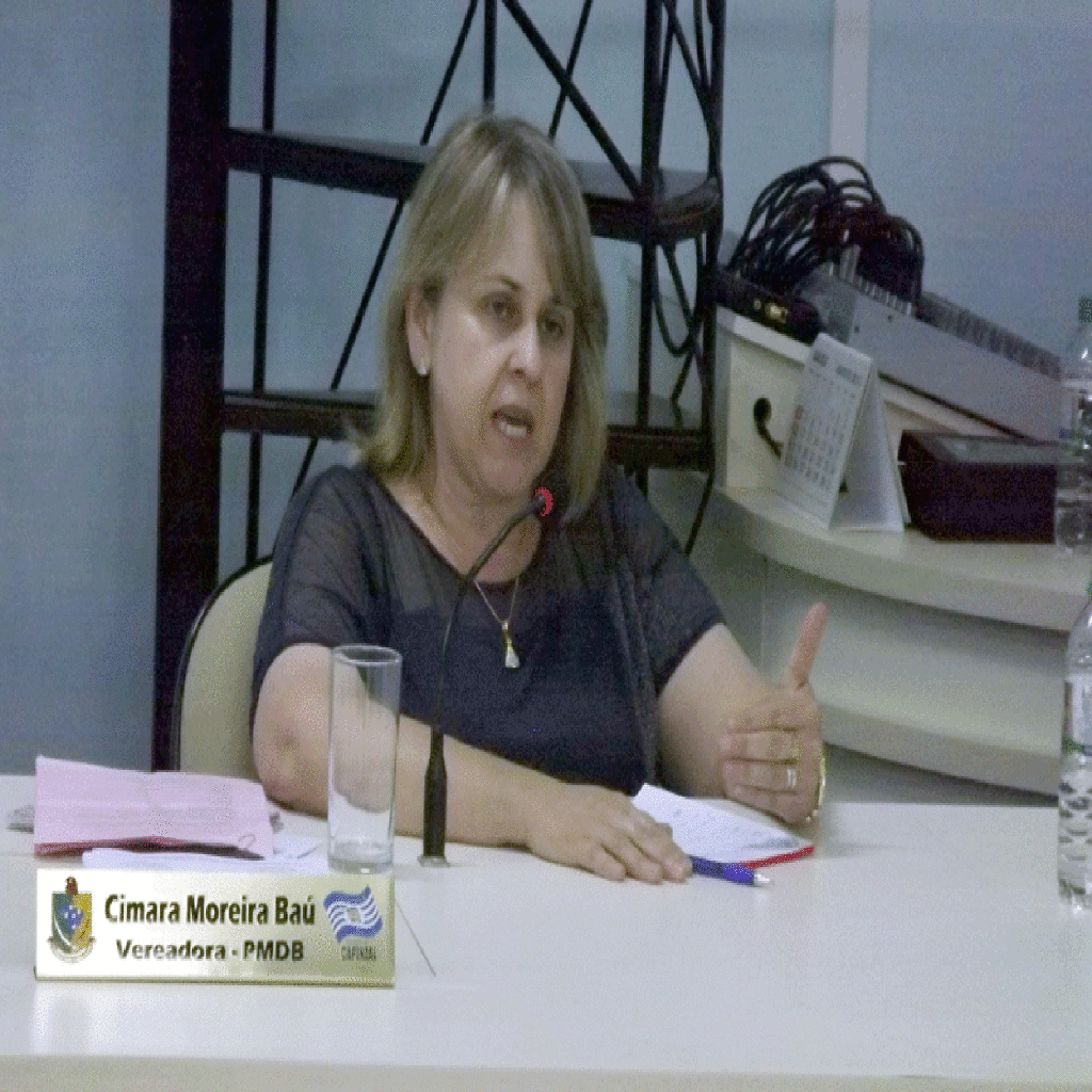 Vereadora Cimara solicita providência por parte do Prefeito...
