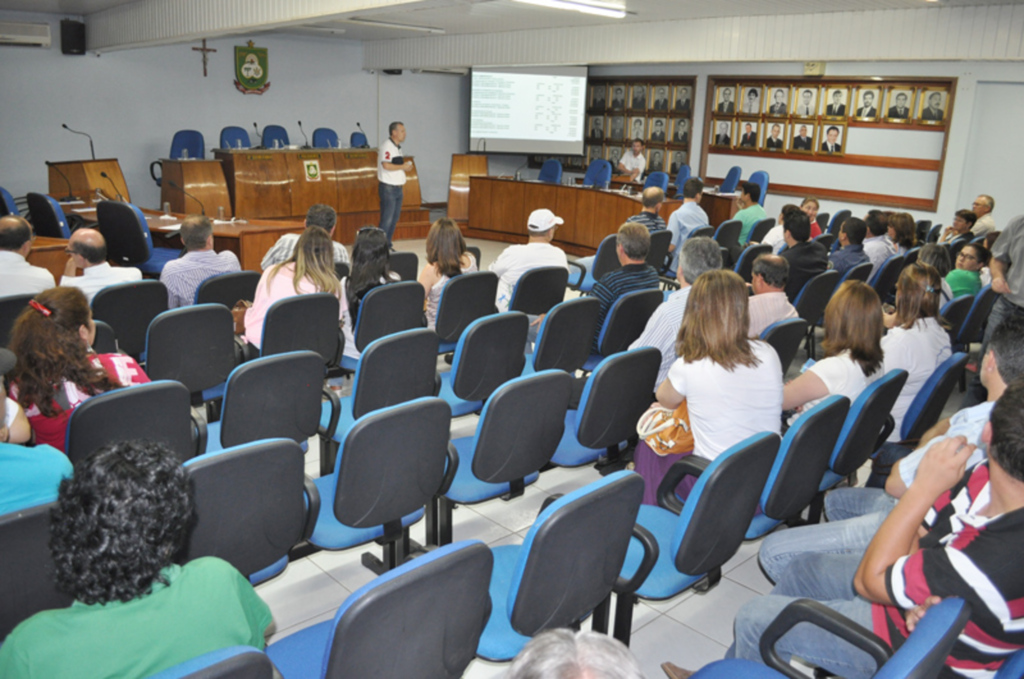 Orçamento para 2014 é apresentado em Audiência Pública