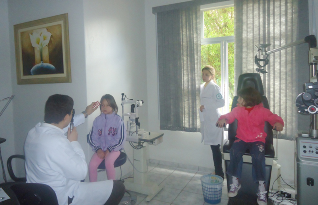 Projeto Ver Para Aprender entrega óculos a crianças de Campos Novos