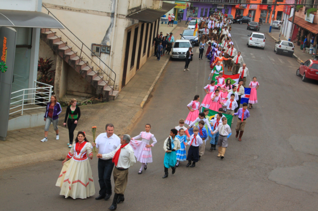 Cavalgada, Missa Crioula e apresentações
