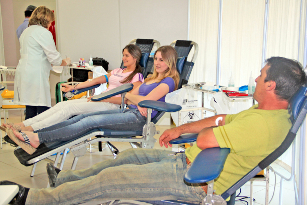 Piratubenses colaboram com a campanha de doação de sangue Hemosc fez coleta na terça-feira