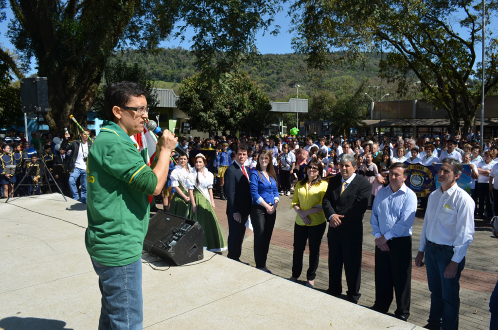 Capinzal lança projeto 'Pequeno Cidadão'
