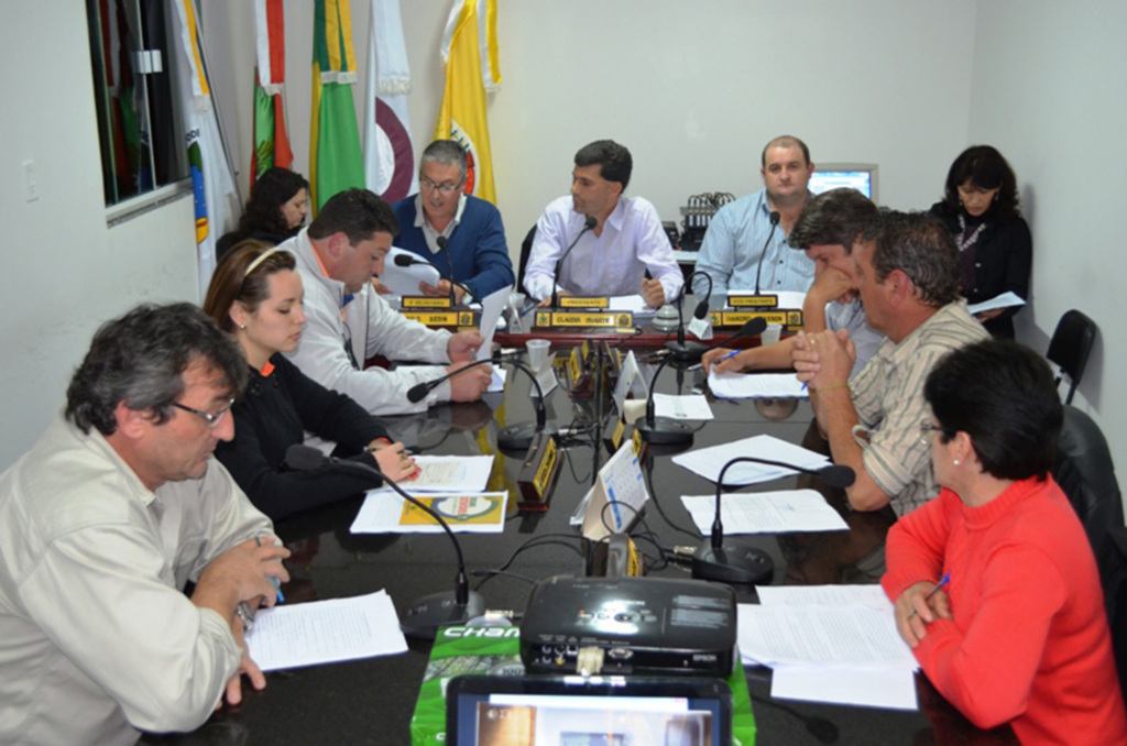 Legislativo ourense realizou a primeira sessão ordinária de setembro