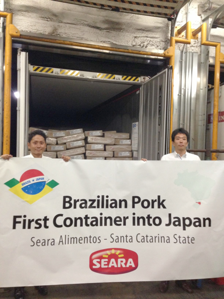 Os primeiros containers de carne suína catarinense chegam ao Japão