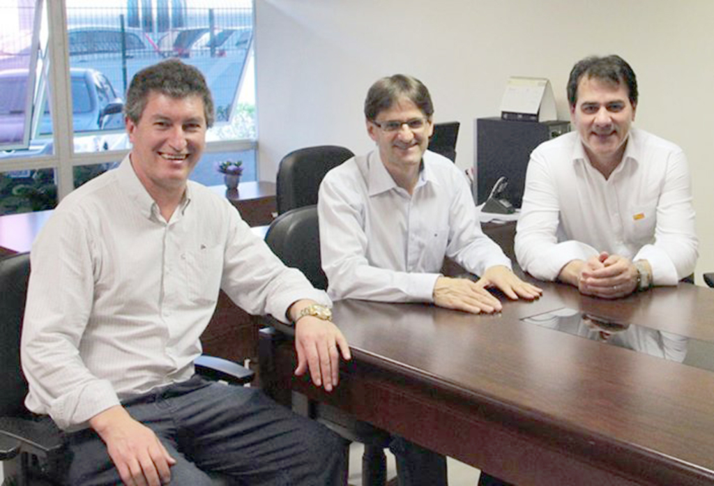 Andevir busca liberação de licença ambiental na FATMA em Florianópolis