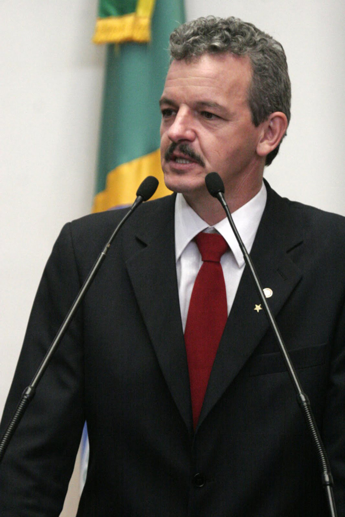 Deputados aprovam pente-fino no Fundo Social