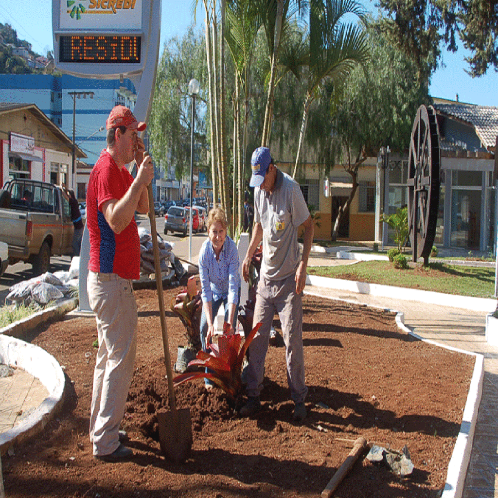 Revitalização da Praça Papa Pio XII, na cidade de Ouro (SC)