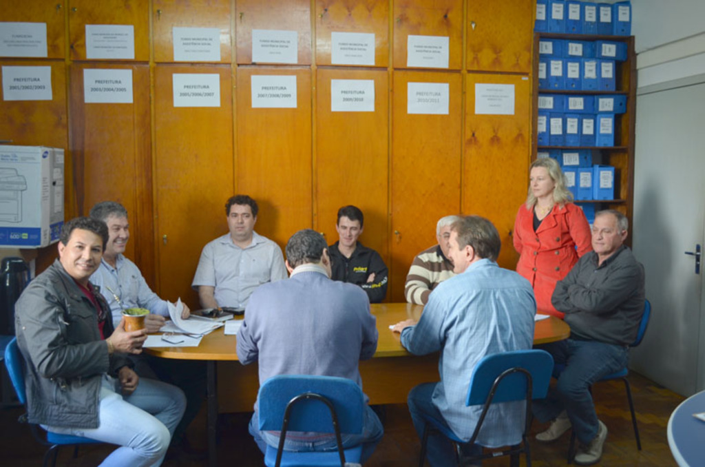 Realizado o processo licitatório para aquisição de abrigos para embarque e desembarque