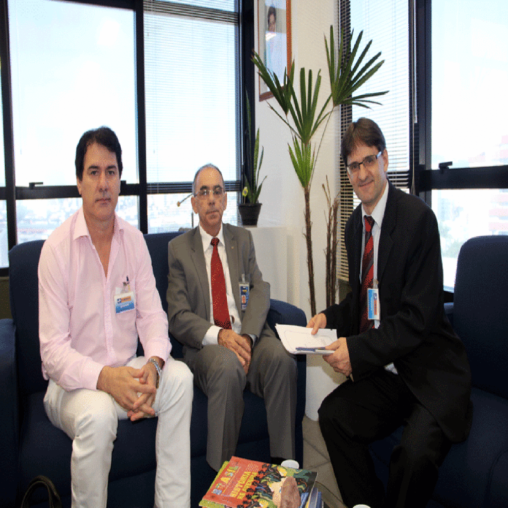 Saretta e Isganzella buscam recursos para evento internacional de handebol em Capinzal