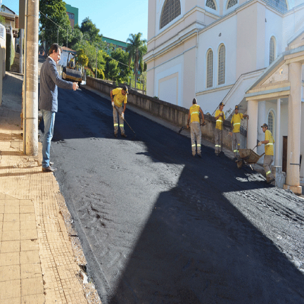 Iniciada a pavimentação da Rua Dr. Vilson Bordin, em Capinzal