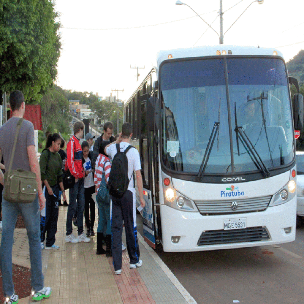 Prefeitura de Piratuba investe aproximadamente R$ 400 mil em transporte para estudantes
